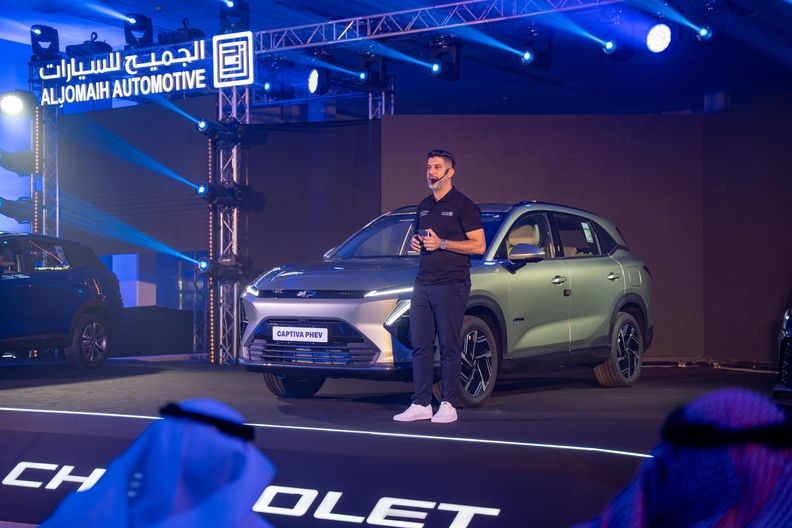 شكل شفروليه كابتيفا PHEV 2026